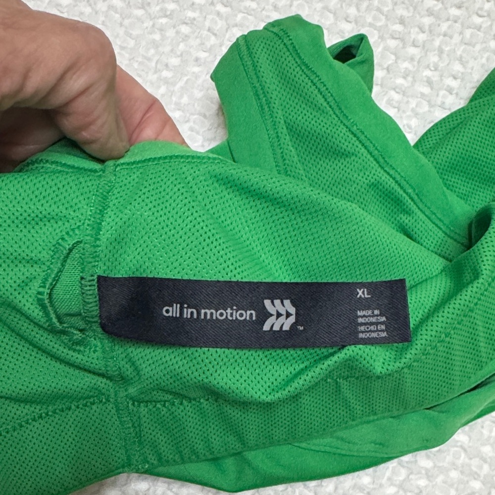 Green One-Shoulder Sports Bra - Picture 3 of 3